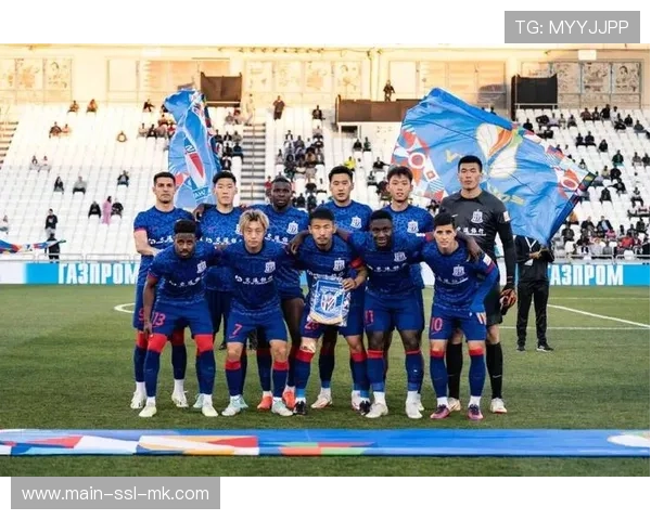 试训球员谢初筠在上海申花迪拜热身赛中得到比赛机会。 试训球员谢初筠在上海申花迪拜热身赛中得到比赛机会。